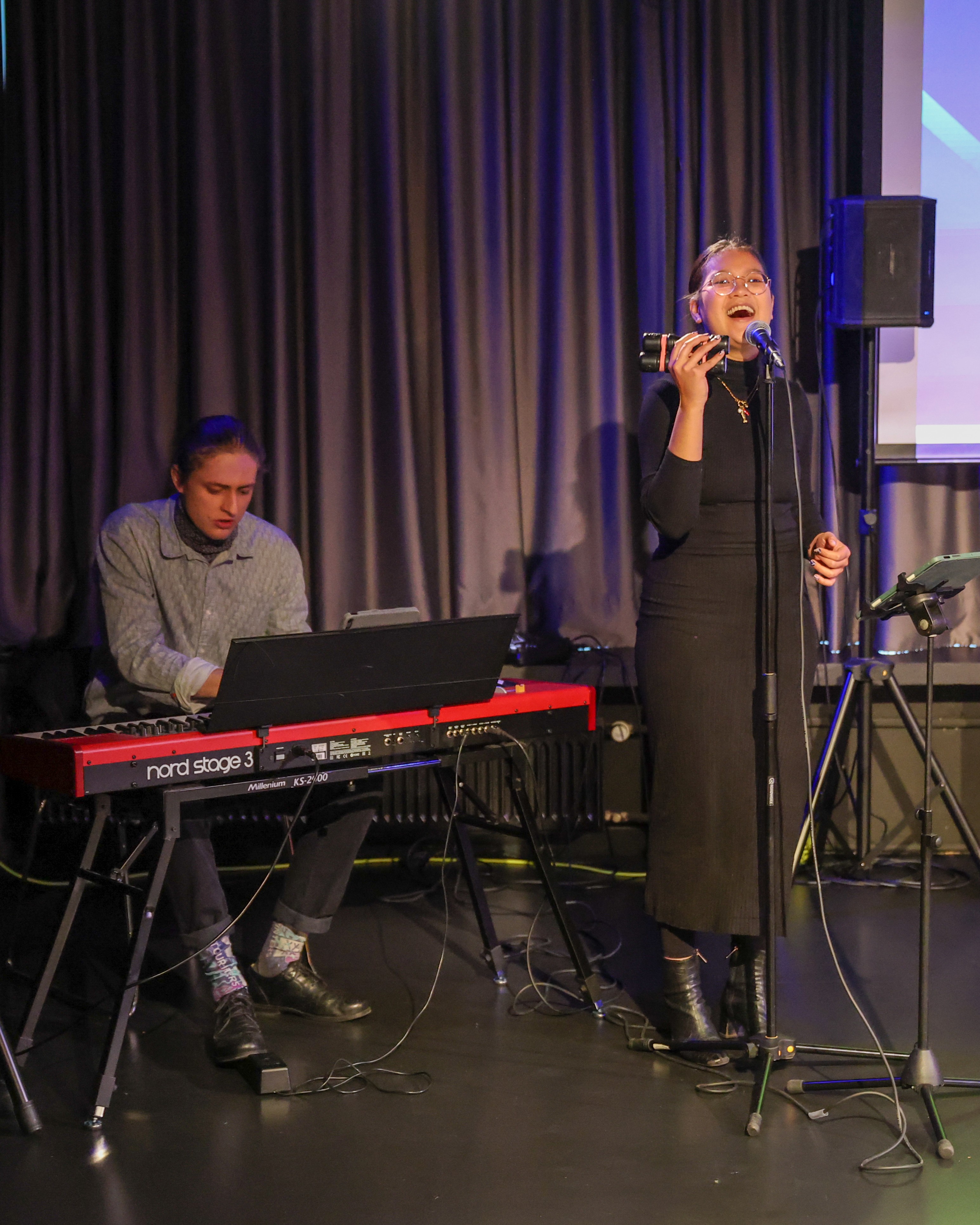 Duo Christy/Vogtmann Eine Sängerin und ein Pianist beim Auftritt