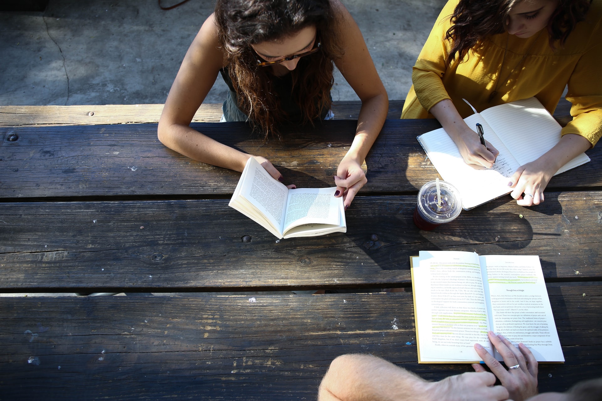English Academic Writing for Doctoral Students