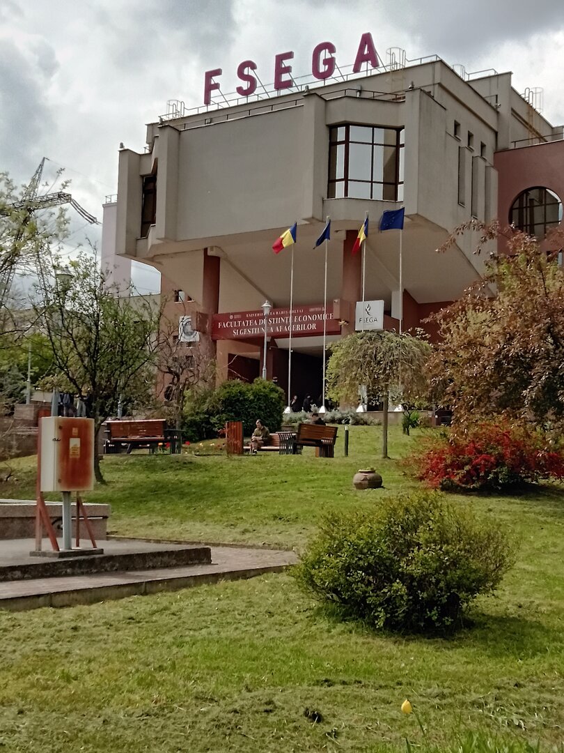 Hauptgebäude der Wirtschaftsfakultät Cluj