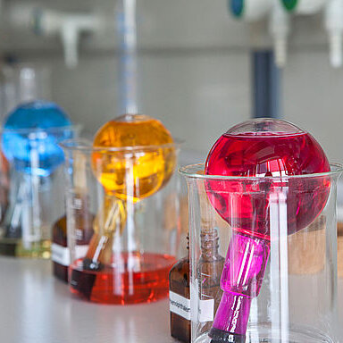 Experimentalvorlesung Chemie für Alumni und ihre Familien