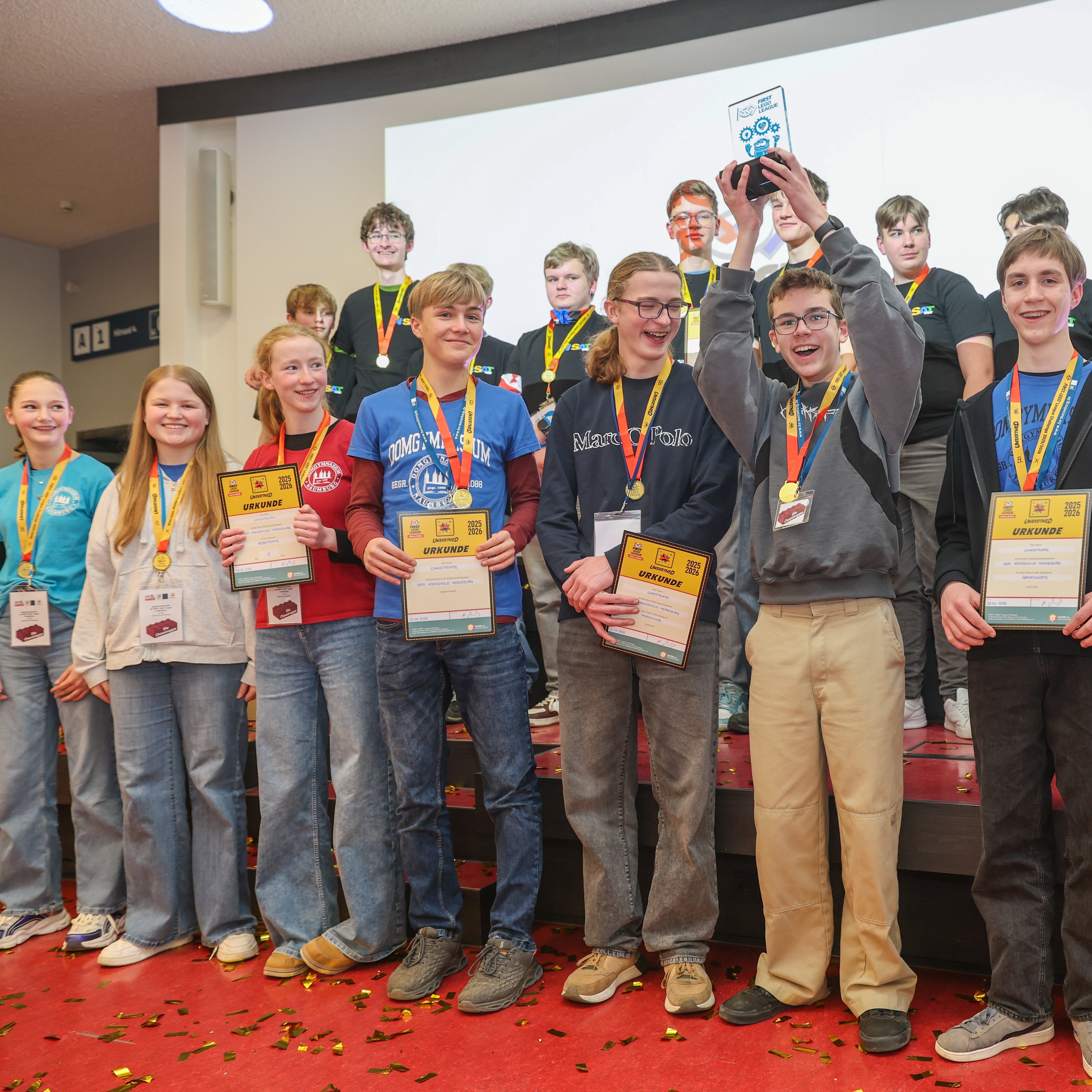 FLL 2026 Siegerteam freut sich