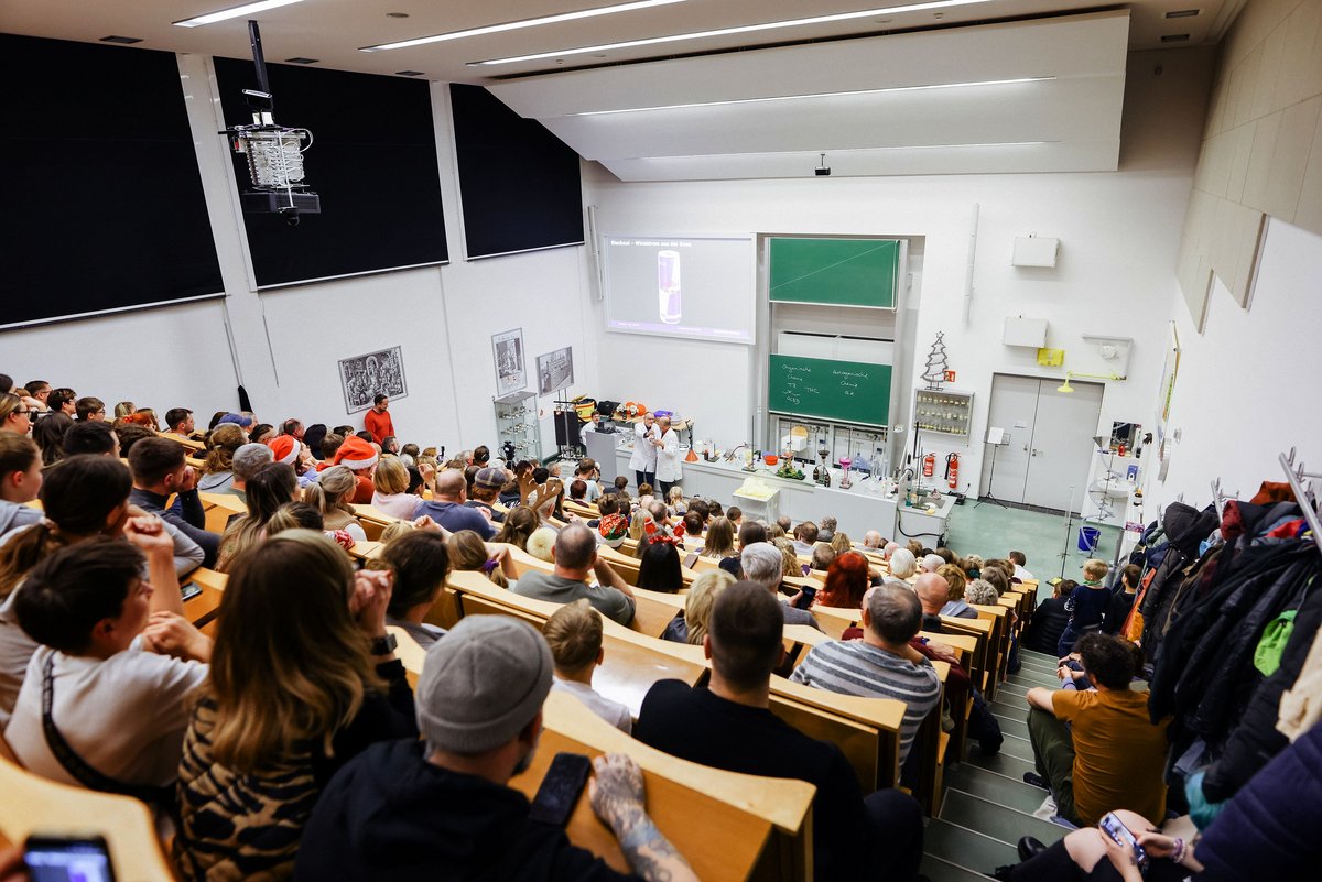 Campusweihnacht 24 Vorlesungssaal