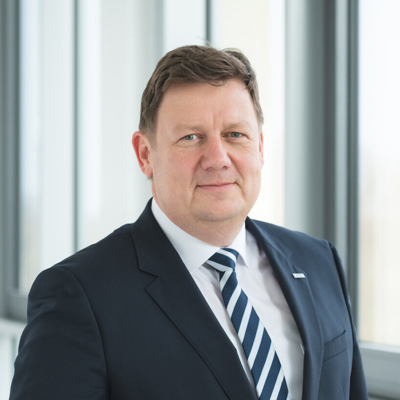 Prof. Dr.-Ing. Markus Krabbes Prof. Dr.-Ing. Markus Krabbes