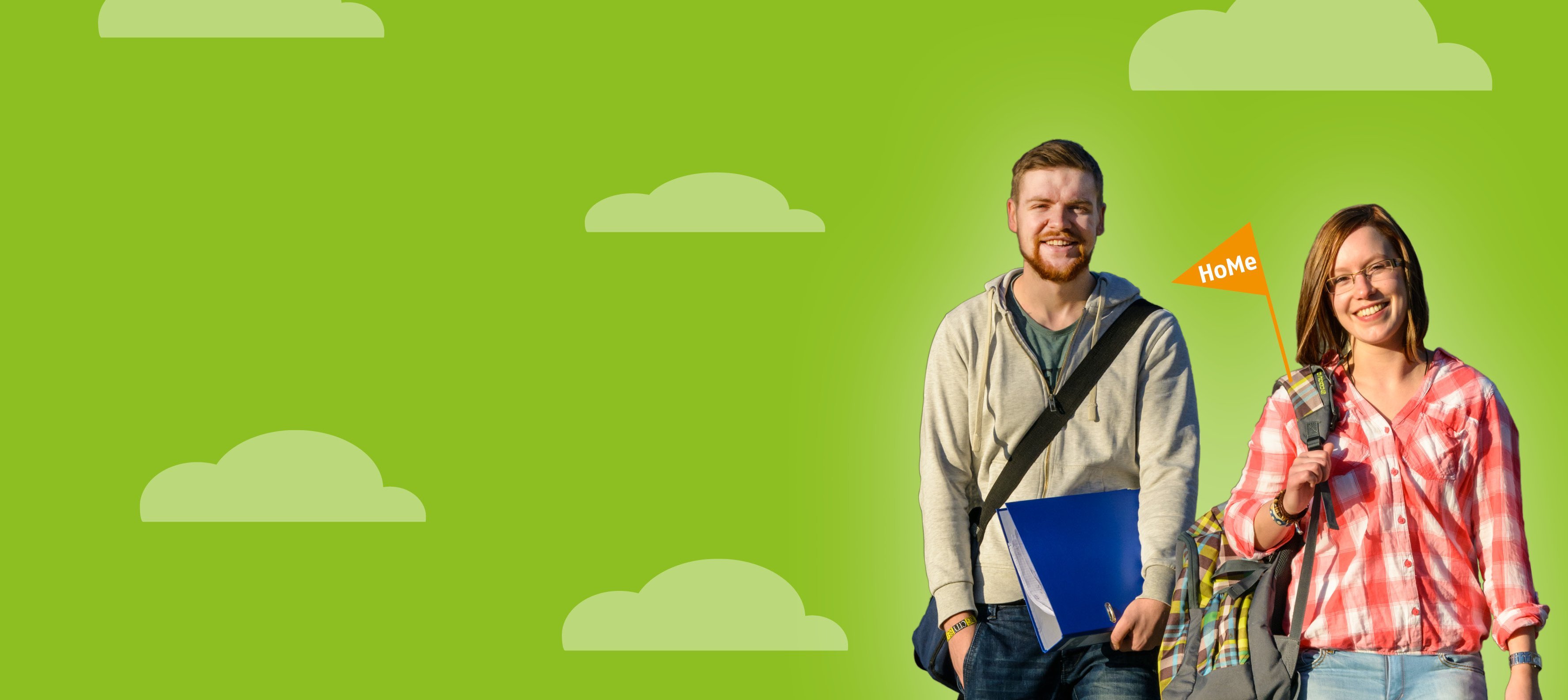 Studieninteressierte Zwei Studierende vor einem grünen Hintergrund