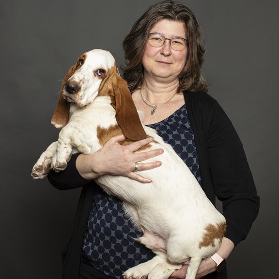 Rayla Metzner mit Hund Colombo