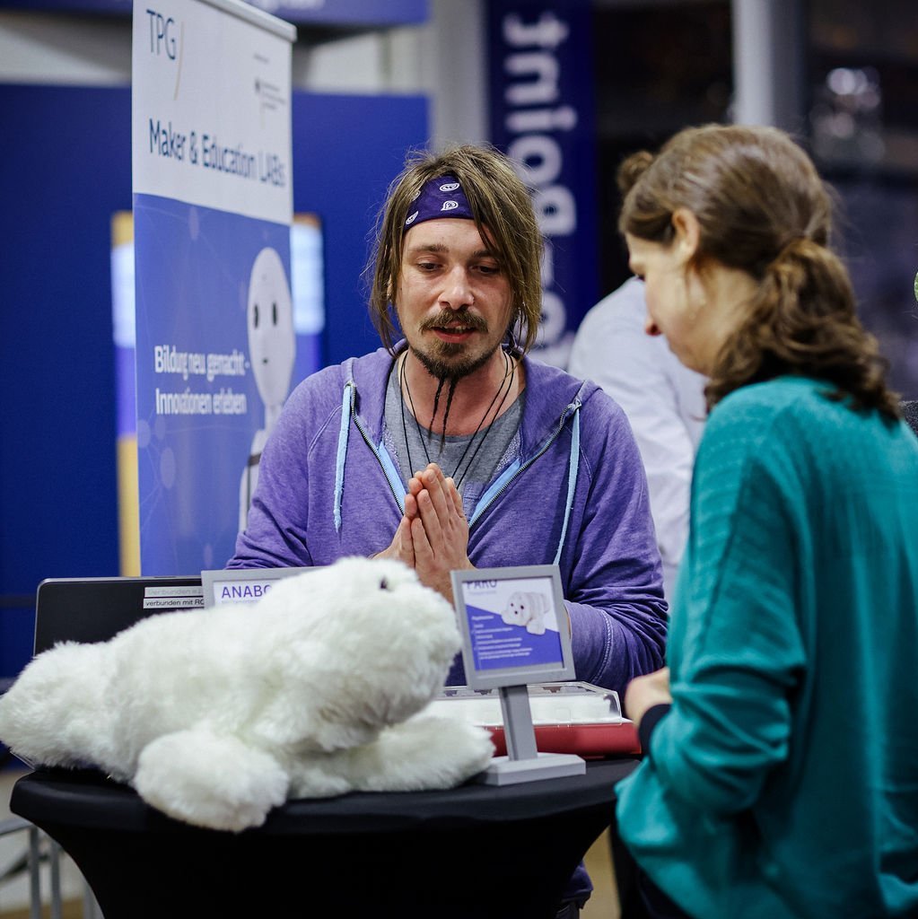 TPG präsentiert die Möglichkeiten für eine digitale Pflege.