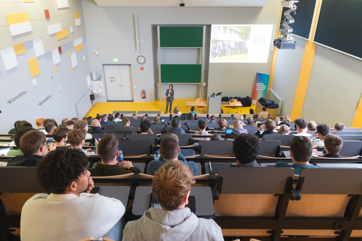 Personen im Hörsaal